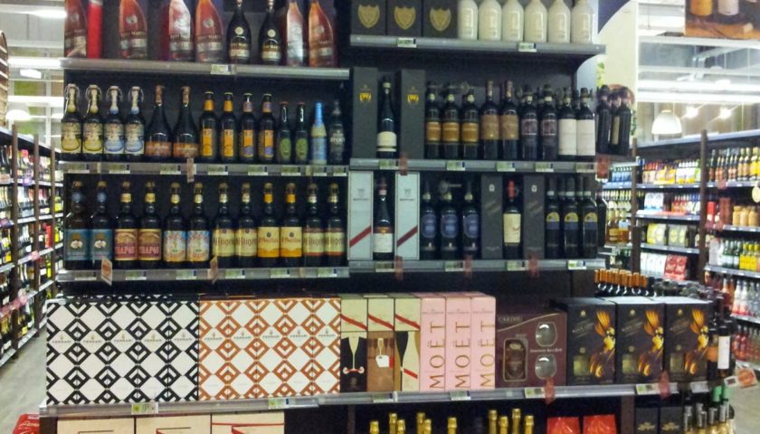 mobile2Bvino2Bil2Bgigante2Bassago2Bmilanofiori2Bsupermercato2Bgdo 1