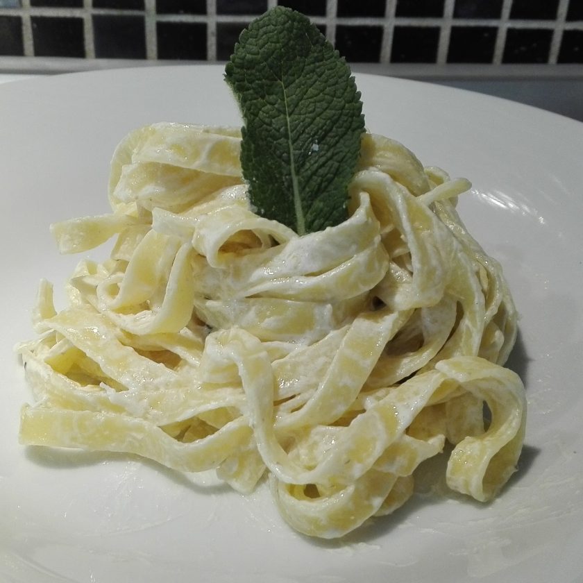 ricetta tagliatelle limone burro e menta 1 scaled
