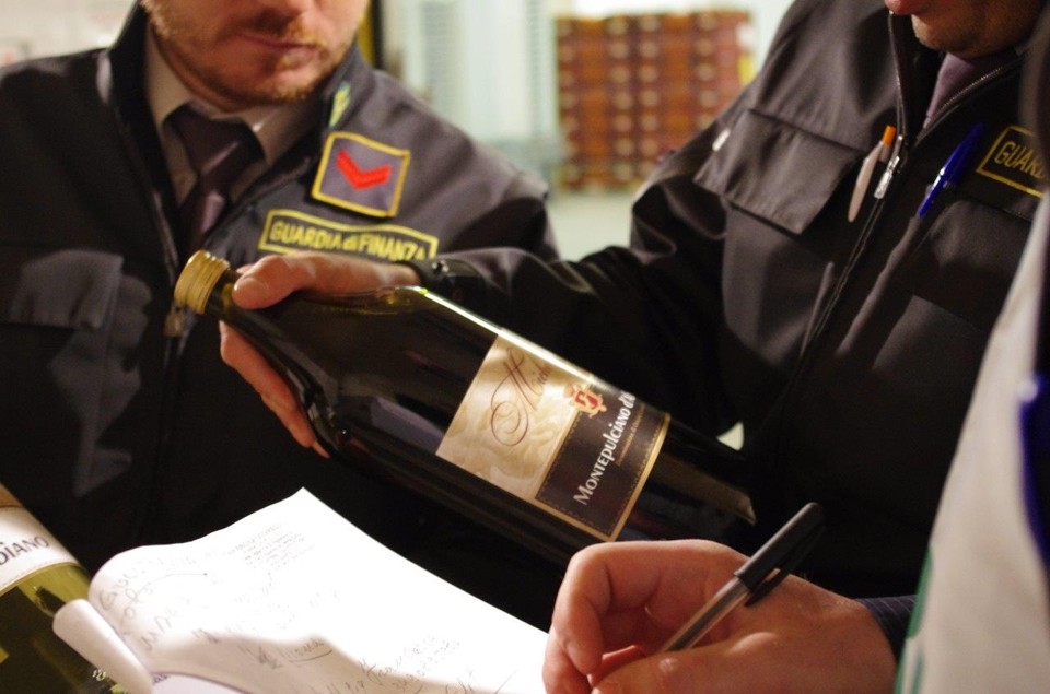 vino contraffatto finanza