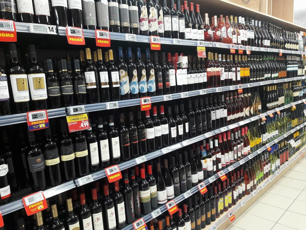 corsia vini supermercato tigros 1024x768