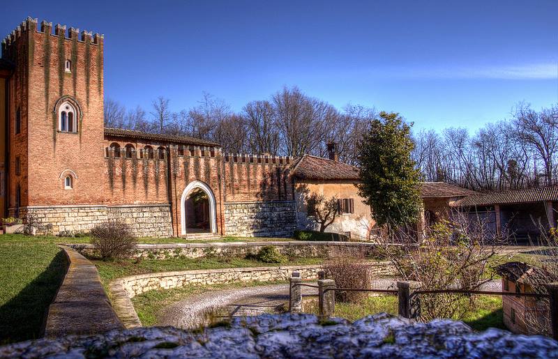 la contessa alessia berlusconi wines barone pizzini capriano del colle