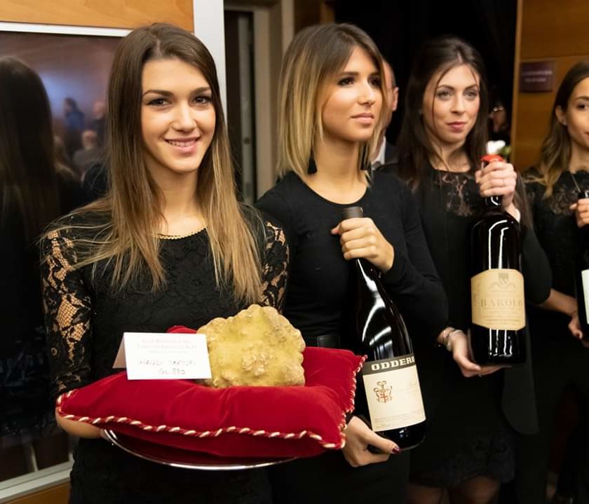 Asta Mondiale del Tartufo Bianco d’Alba raccolti 420 mila euro
