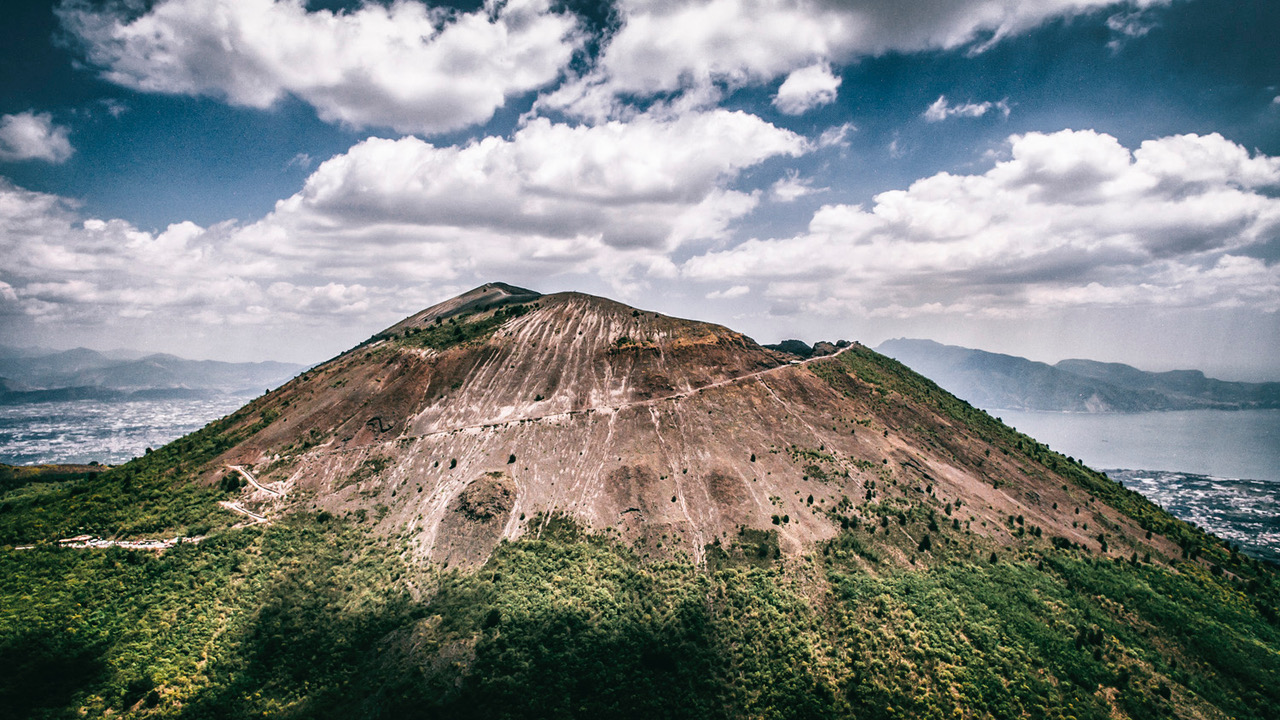 Go Volcanic a Budapest il summit europeo dei vini vulcanici. Cè anche lItalia 1