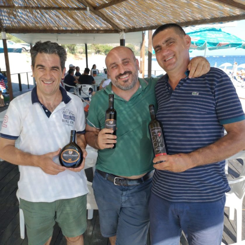 Carta del vino calabrese oltre Cirò i tesori della regione da Palizzi a Cosenza santino lucà cataldo calabretta nino altomonte