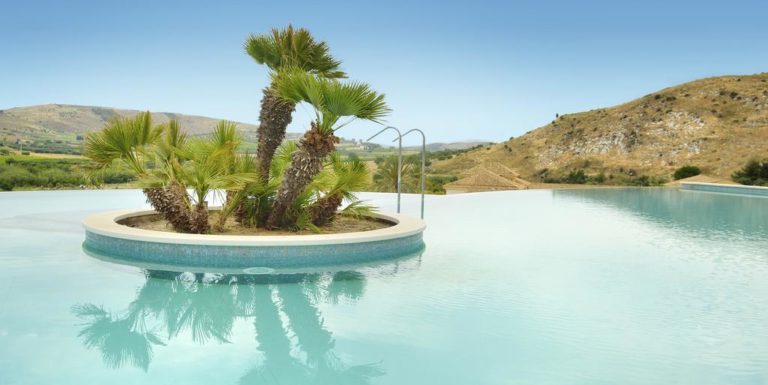 Cantine e ospitalità in Sicilia vino gastronomia e relax baglio caruana cantina e relais 1