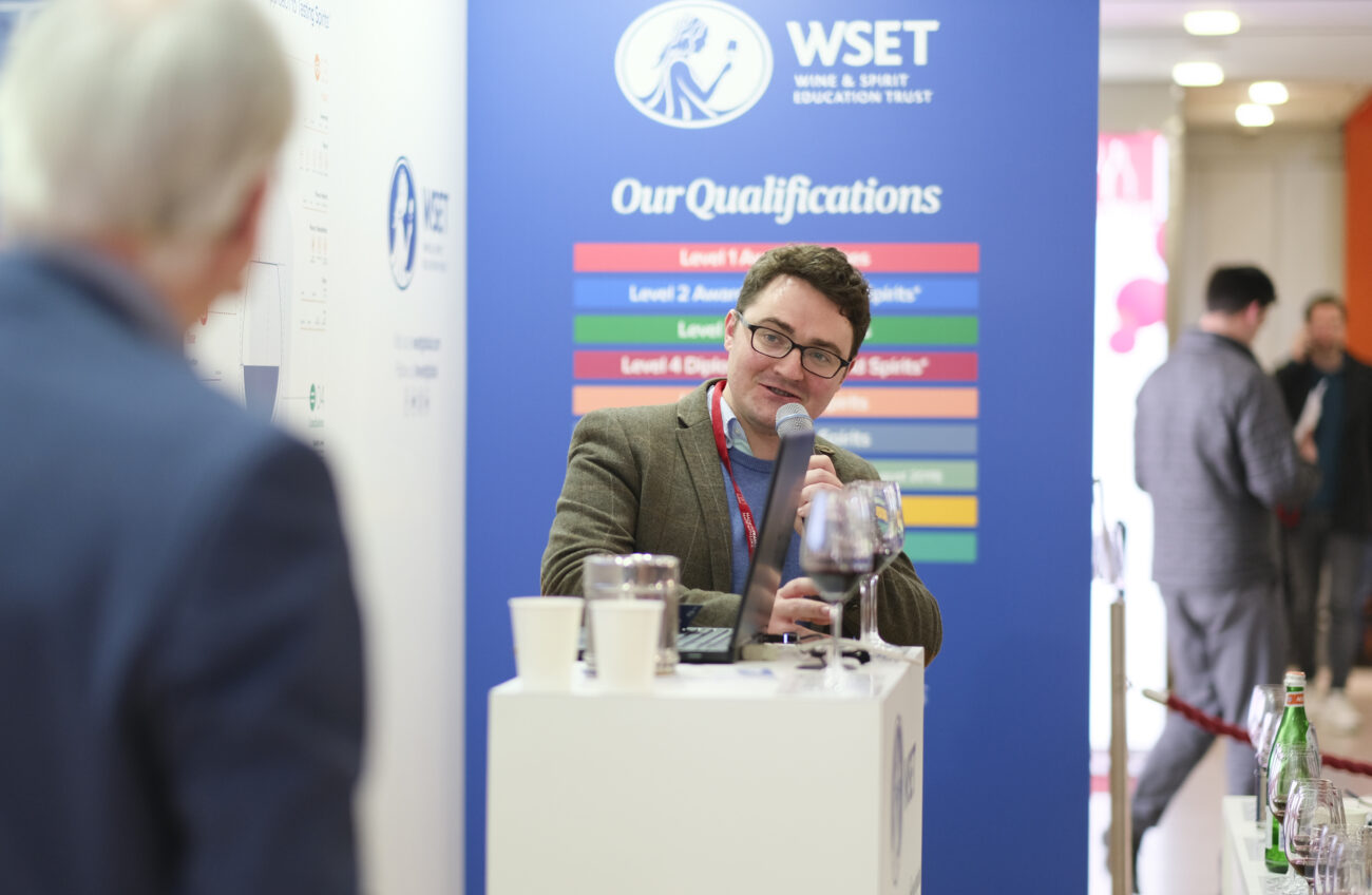 Wset e Prowein insieme per i formare i nuovi professionisti del vino under 30 1