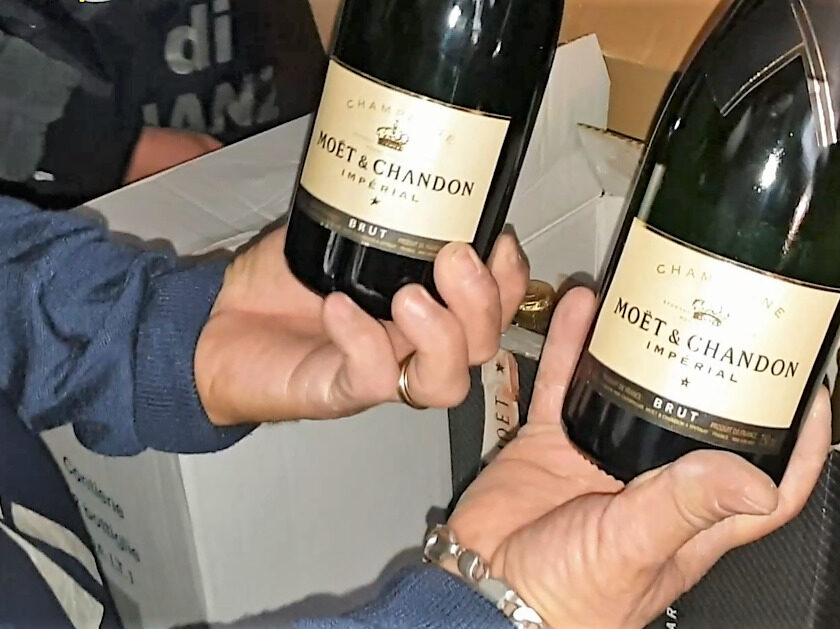 Falso Champagne Moet Chandon a Napoli denunciata una coppia
