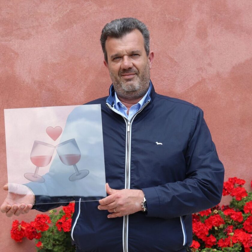 Pink Wine emoj per il vino rosa la proposta del Consorzio di Tutela del Chiaretto