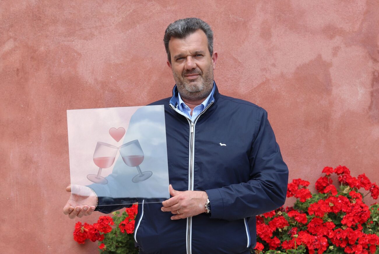 Pink Wine emoj per il vino rosa la proposta del Consorzio di Tutela del Chiaretto