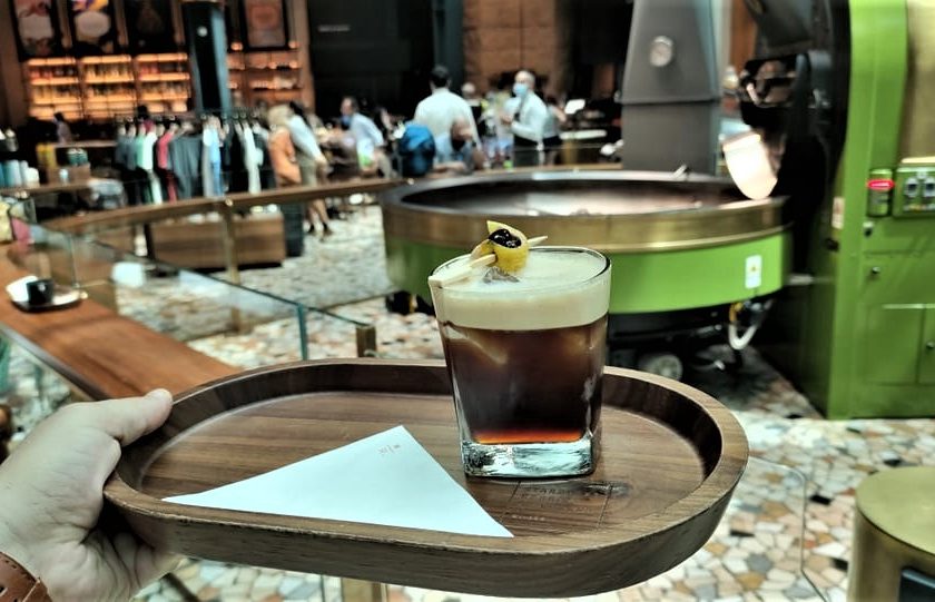 Starbucks Roastery Milano e il caffe freddo Cold Brew Lemon Sour il drink rinfrescante dellestate 2021 1