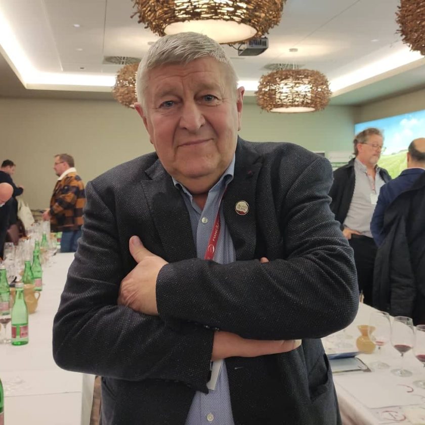 Altro che diritti Lgbt Ungheria Orban di poter bere vino al ristorante Joseph Bock tolleranza zero alcol guida 1