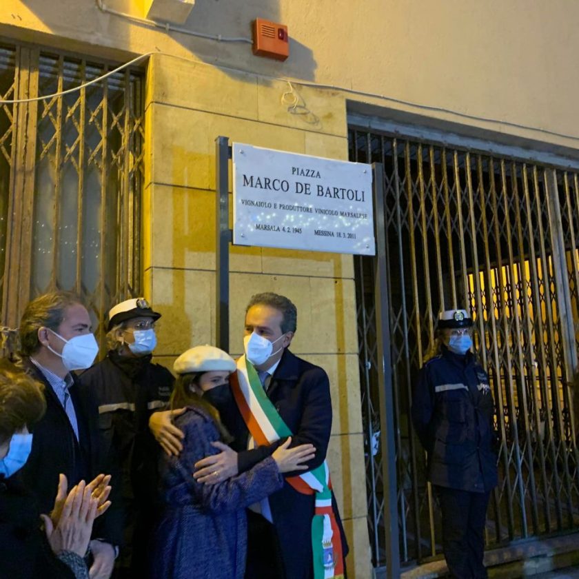 Piazza Marco De Bartoli Marsala rende onore al suo vignaiolo simbolo 2