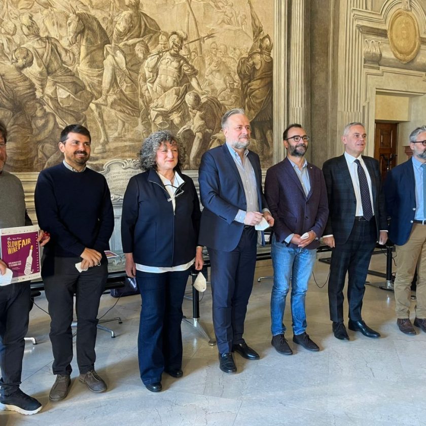 Sana Slow Wine Fair occasione irripetibile per assaggiare vini italiani e dal mondo Ara Mammi Mammuccini Bruzzone Gariglio Tonelli Varazi