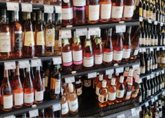 Tanta Toscana tra i vini in promo al supermercato a inizio maggio. A quando i rosati in frigorifero?