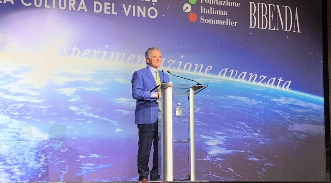 Il vino nello spazio Donato Lanati Vi spiego perche dobbiamo portare Nebbiolo Sangiovese e Aglianico nello Spazio