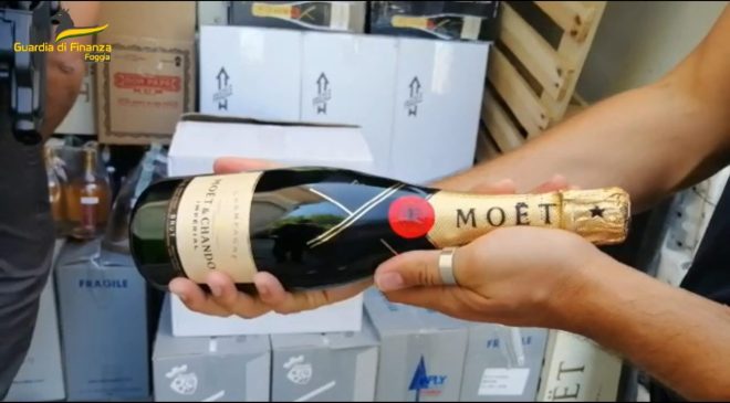 Sequestrate a Cerignola 955 bottiglie contraffatte di Moët & Chandon e Rum Don Papa