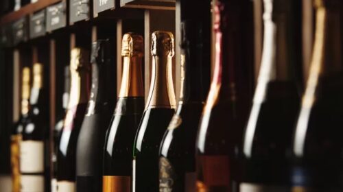 Spumanti italiani, Natale e Capodanno record: si stapperanno 341 milioni le bottiglie