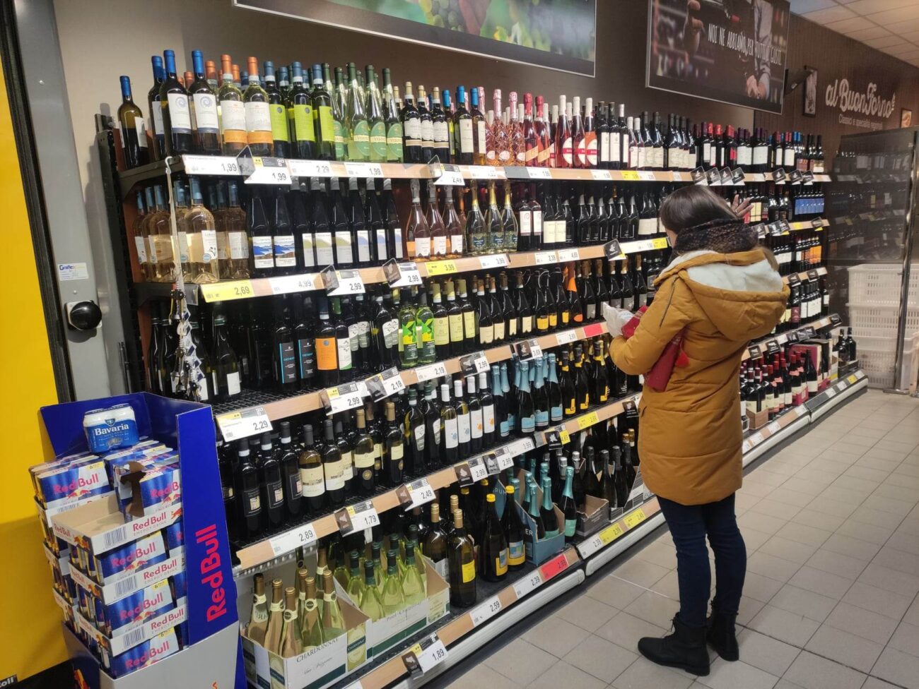 Vinitaly 2023, Gdo protagonista ecco vini e spumanti più venduti ed emergenti al supermercato