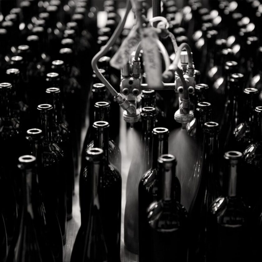 Vino lobbie del vetro bottiglie sempre piu costose anche se energia costa meno