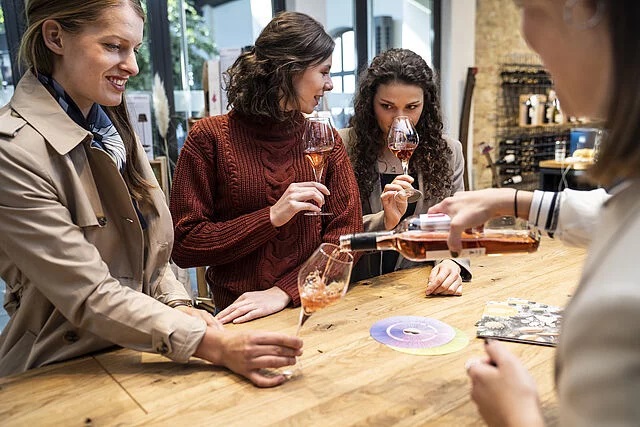 Crescono consumatori vino e alcolici italia, ma si beve meno la fotografia Istat Crescono consumatori vino e alcolici italia, ma si beve meno la fotografia Istat