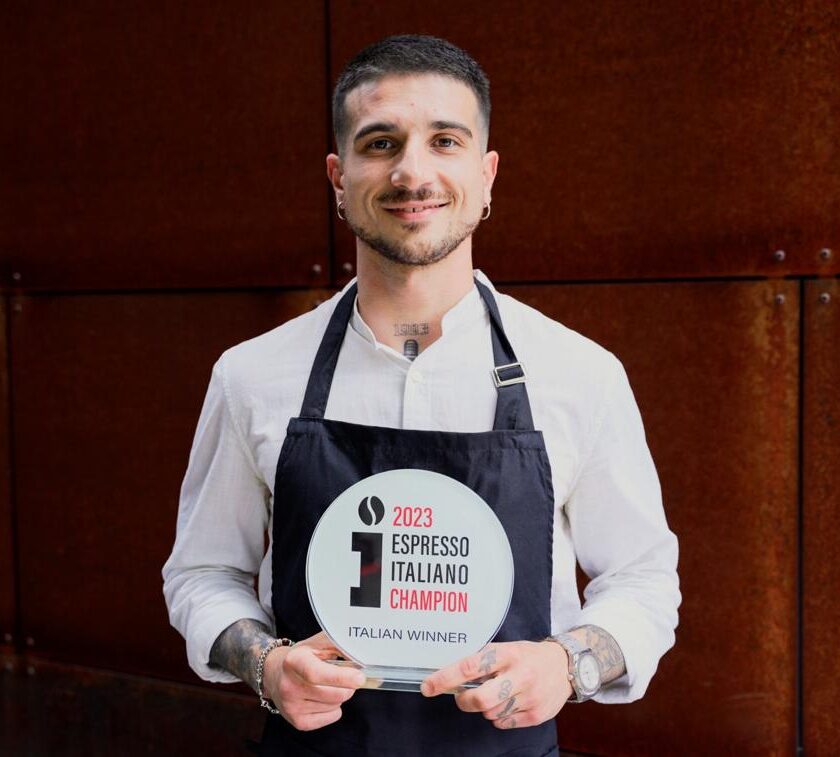 Marco Pezone di Falconara Marittima è il miglior barista italiano Espresso Italiano Champion 2023, dell'Istituto Espresso Italiano