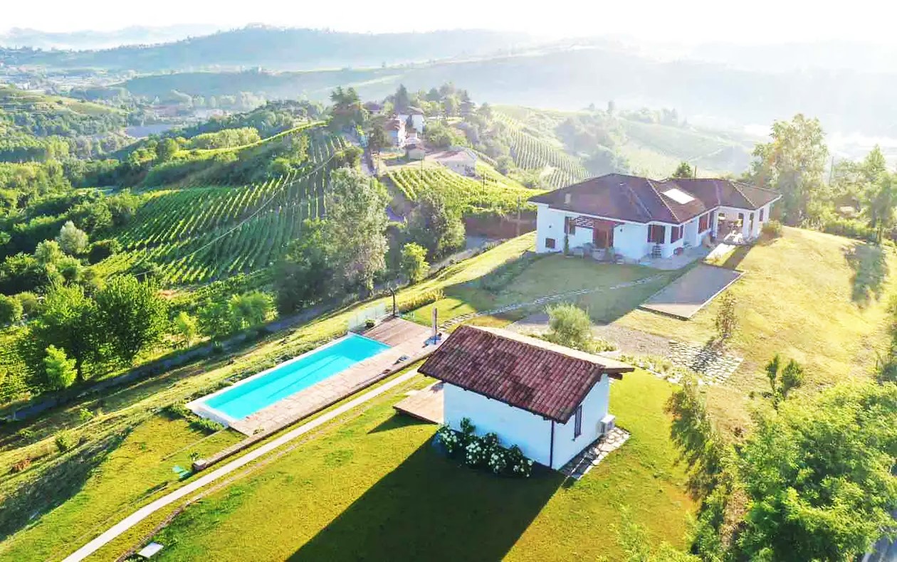 La Categoria Vigneti spopola in vendemmia Toscana al vertice della Top 10 Airbnb Italia