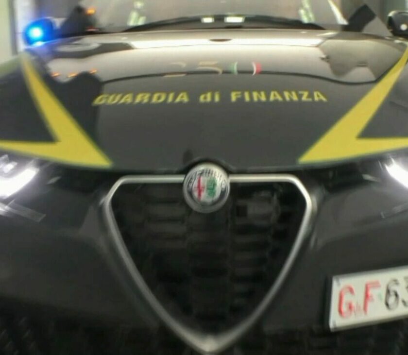 Trafficante di droga e collezionista di vini pregiati in cantina 9 mila bottiglie top bergamo