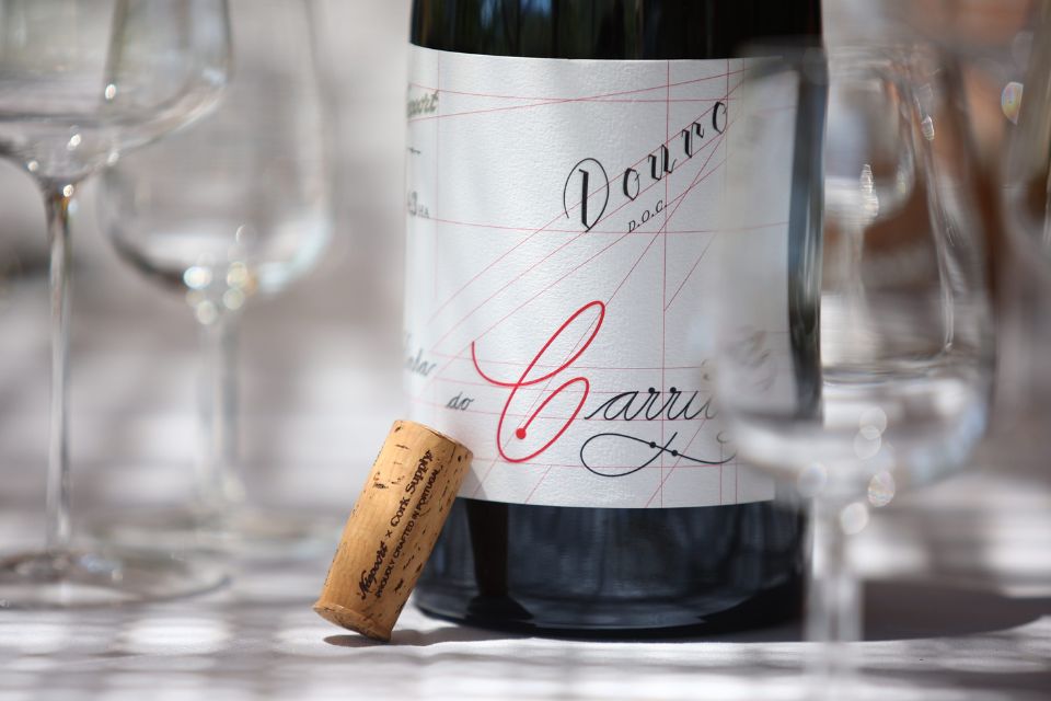 Vinha Do Carril 2023 Niepoort tappo Legacy Cork Supply 97100 Winemag.it. Tutto ciò che c'è da sapere su uno dei vini del Douro più iconici (1)