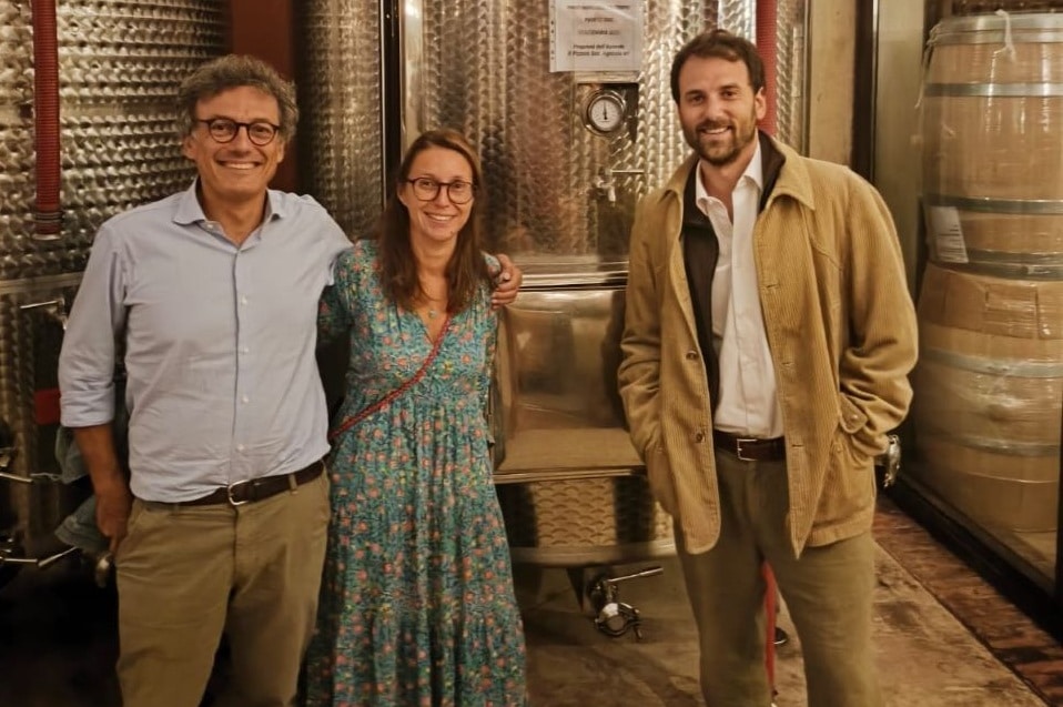 Le famiglie Cavagna di Gualdana e Piccinelli acquisiscono la Tenuta del Pizzolo nuovo corso per l’Oltrepò Pavese Gilberto e Giacinta Cavagna e Paolo Emilio Piccinelli