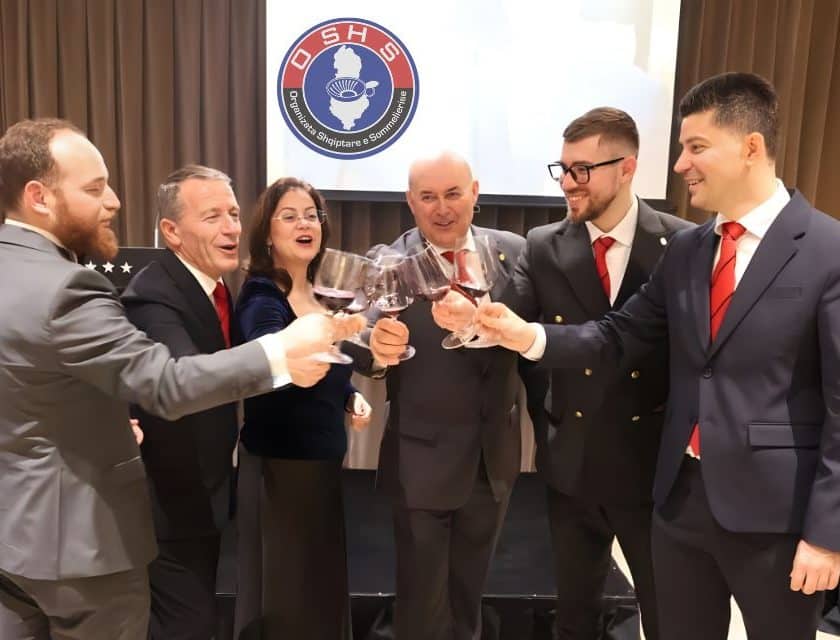Associazione Sommelier Albanesi compie 20 anni intervista presidente Organizata Shqiptare e Sommelierisë Dashamir Elezi (1)