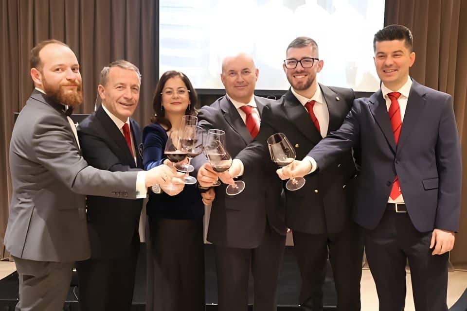 L'Associazione dei Sommelier Albanesi compie 20 anni: intervista al presidente dell'Organizata Shqiptare e Sommelierisë, Dashamir Elezi