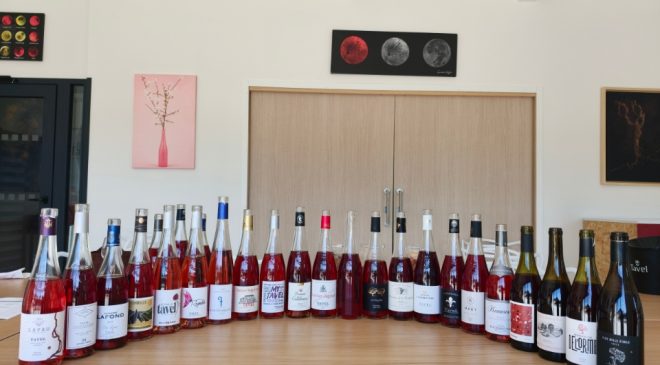 Migliori Tavel Aoc 2025, 2024 e 2023 tutti i punteggi scores. Le migliori cantine che producono il tipico rosé carico nel Rodano