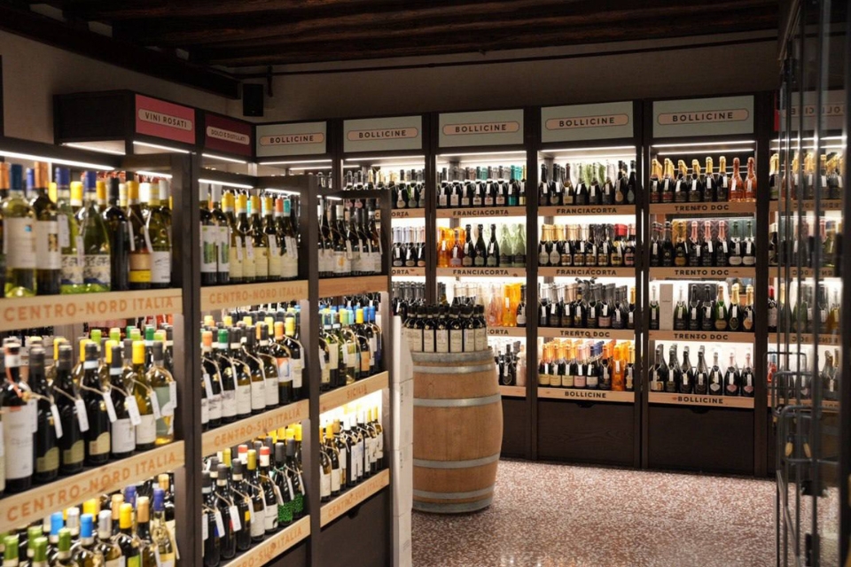 Signorvino, sette nuove aperture da Udine a Napoli. Verso 50 negozi nel 2026