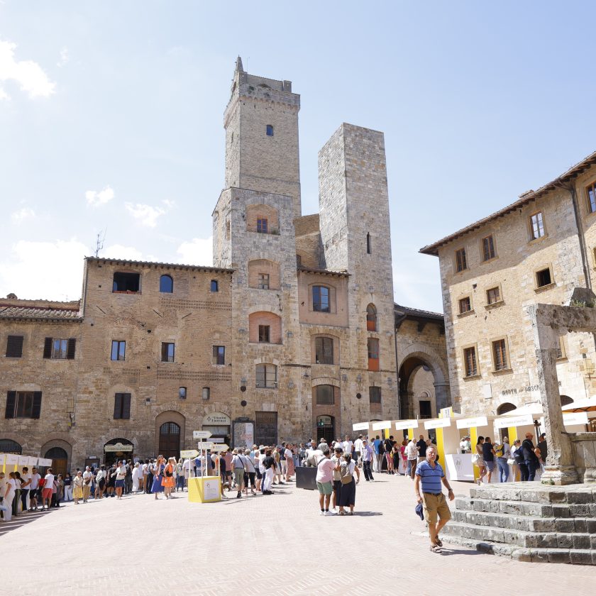 Vernaccia di San Gimignano, 850 wine lover a Regina Ribelle l’annata 2025 convince tra qualità e sfide per il futuro