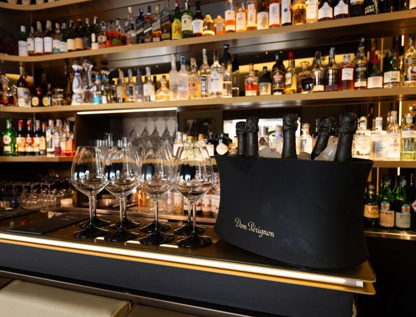 Dom Pérignon rinnova la collaborazione con Aurora Capri nuovi Vintage in abbinamento alla pizzaallacqua