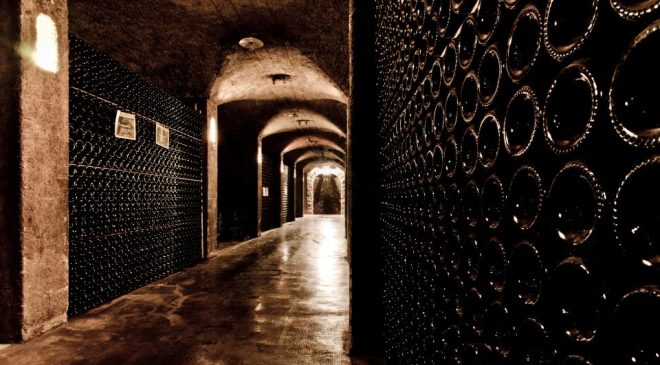 Festival Franciacorta in Cantina 2026, dal 18 al 20 settembre degustazioni, visite e formazione