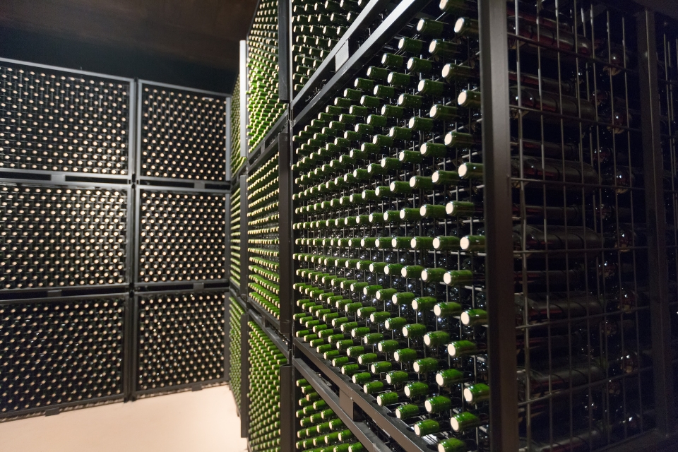 Fa più paura la crisi del vino o chi la deve risolvere editoriale davide bortone winemag