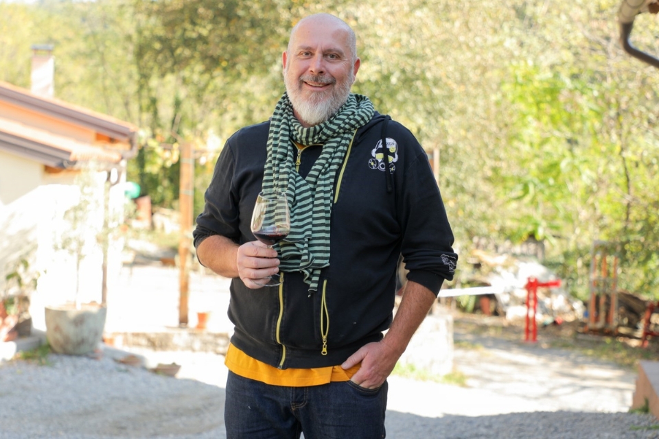 Slovenia, petizione contro nuova legge sul vino produttori naturali in allarme con cantina santei. Intanto, in Galles, potrebbe nascere prima Igp vini naturali