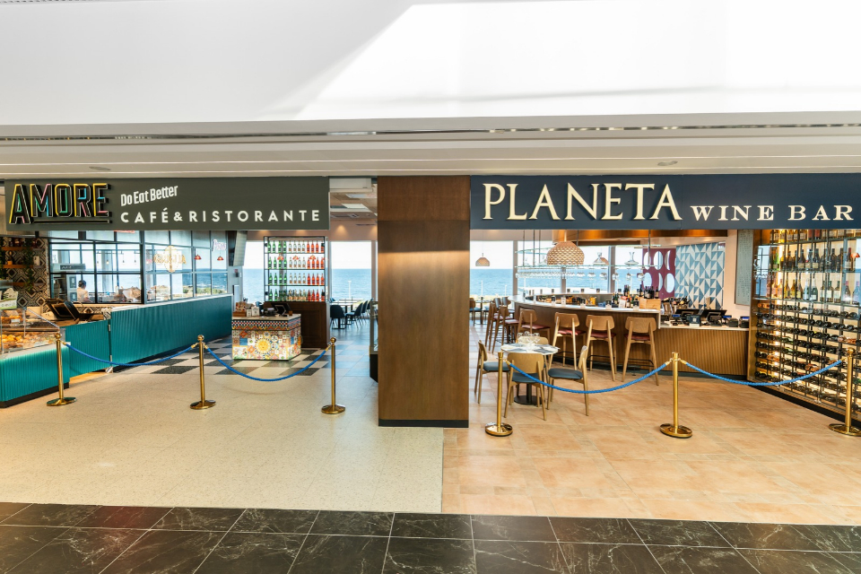 Apre Planeta Wine Bar aeroporto di Palermo Presenti anche vini cantina demeter Serra Ferdinandea. Food Prezzemolo & Vitale (2)
