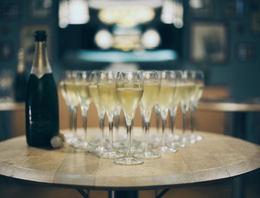 Champagne Day 2026, cinque abbinamenti con il riso per celebrare le bollicine francesi