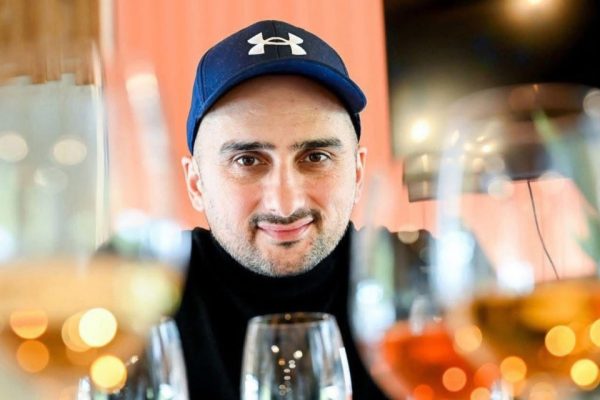 Vendemmia 2026, Georgia controcorrente Kakheti in ritardo, Europa vendemmia anticipata esclusiva winemag intervista enologo Vladimer Kublashvili direttore generale Winery Khareba